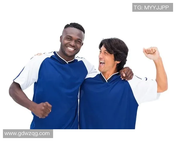 足球明星每日穿搭指南让你轻松掌握时尚潮流与运动风格的完美结合