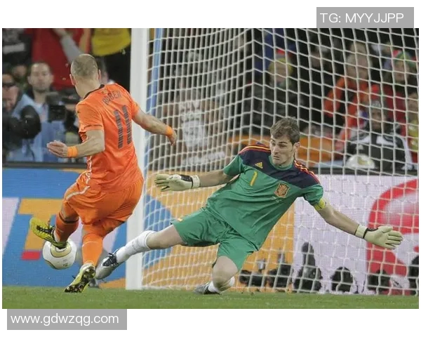 足球传奇的光辉岁月：一位足球明星的奋斗与荣耀之路